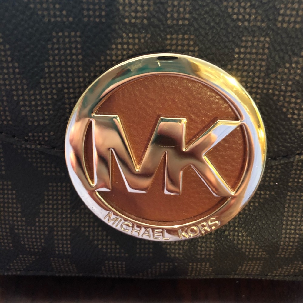 Michael Kors Handbag - Picture 2 of 8